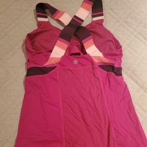 Lululemon tank